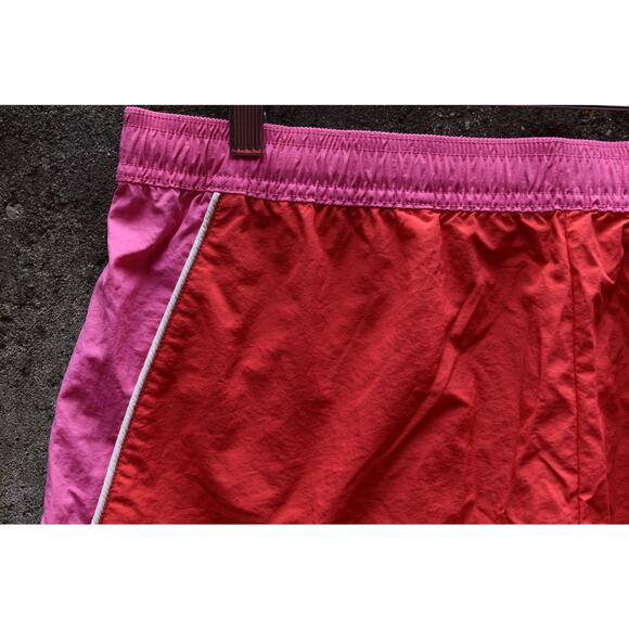 Retro Red & Pink Colorblock Track Shorts with White Piping – Size M - Picture 3 of 4